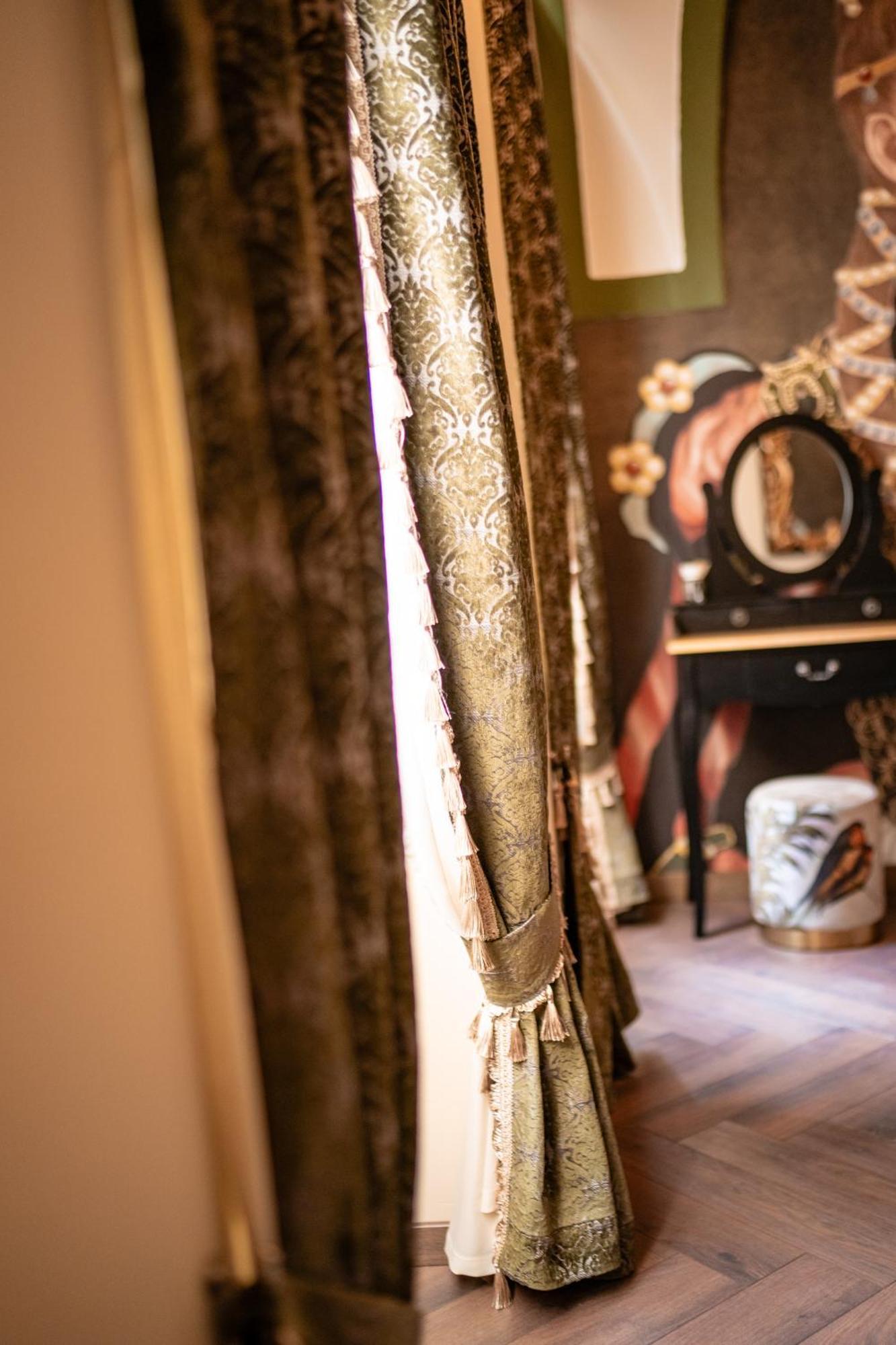 Victorian House Apartment Sibiu Bagian luar foto