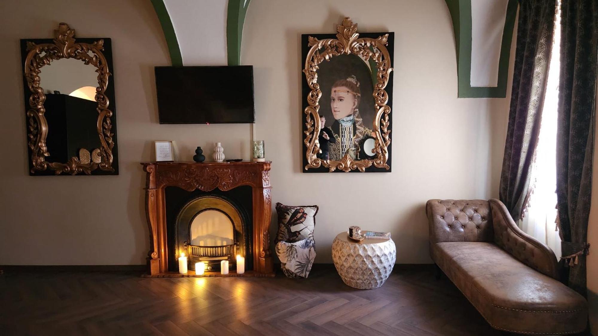 Victorian House Apartment Sibiu Bagian luar foto